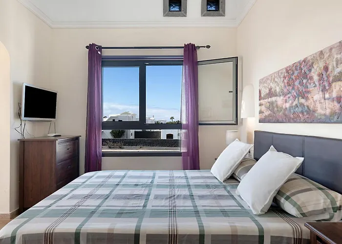 Montana Roja * Playa Blanca (Lanzarote)