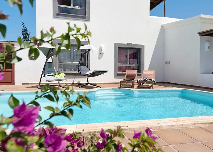 Montana Roja * بلايا بلانكا